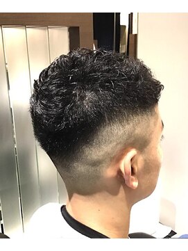 エヌドットバーバー ギンザ(N.BARBER GINZA) 外国人風クロップスタイル　【銀座】<理容室>