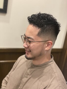 ヒロギンザバーバーショップ 神楽坂店(HIRO GINZA BARBER SHOP) ハードパーマ×スキンフェード