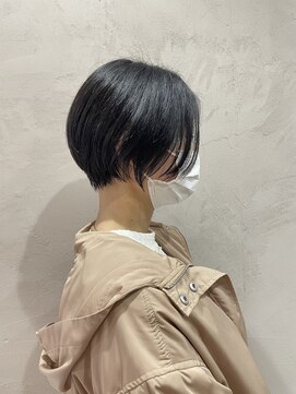 インビテーション 名古屋(invitation) ショート、前髪なしショート