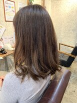 クラク 羽根木店(kuraku)&nbsp;オフィスカジュアルにおすすめ！ロングのナチュラルブラウン！