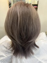 リオン(RION)&nbsp;ピンク系グレージュカラースタイル♪