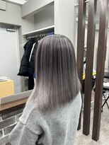 エミーバイモアムー(Emmie byMoremuu)&nbsp;バレイヤージュ