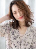 外国人風かき上げ前髪グラマラスカールセミディd古河30代40代