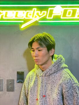 グリーディーフォックス 代々木(Greedy FOX) 波巻き/ハイライト/マッシュパーマ/ウルフ[シェービング]