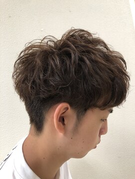 オーリーヘアー(Olliy hair) メンズパーマ/ハイトーンカラー/アースカラー/20代30代40代50代