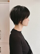 ハク(haku.) くびれすっきりショート