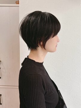 ハク(haku.) くびれすっきりショート