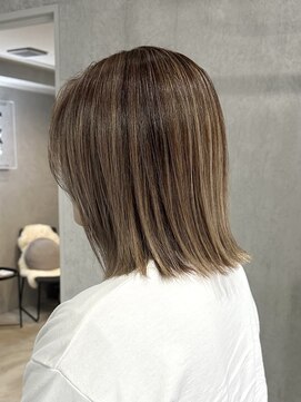 ラック(LUCK) バレイヤージュ/船橋/くすみベージュ/細めハイライト