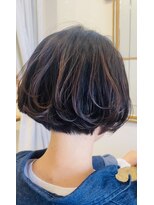 リンド(Lindo) 大人可愛いを叶える、、コテ巻きミニボブ