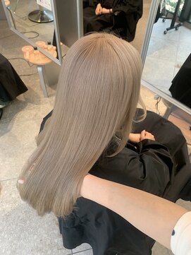 ペレ 梅田(PELE) ホワイトグレージュ/デジタルパーマ/チェリーブラウン/梅田