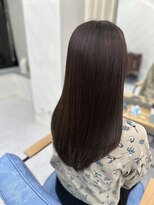 エミン(emyn)&nbsp;髪が変わる【美髪革命】艶髪/髪質改善/縮毛矯正/代々木