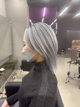 エン 栄店(enne) ホワイトシルバー