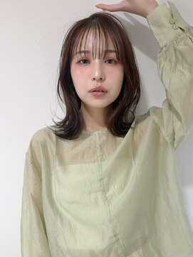 クラン 岡本(Chlan) 抜け感くびれミディ×シアーブラウン