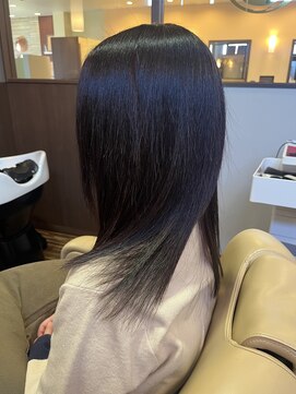 大人可愛いヘルシーロングスタイル30代40代50代60代