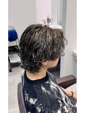 オーシャントーキョー 仙台(OCEAN TOKYO) ハイライト波巻きツイストスパイラルツーブロックメンズパーマ