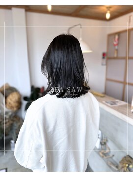 シーソー(SEA SAW) ナチュラルミディ/外ハネ/レイヤー