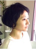 クセ毛風ショートボブ×アシメバング
