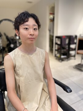 ナループロアツム(Nalu pu loa Tsum) ベリーショート パーマヘア