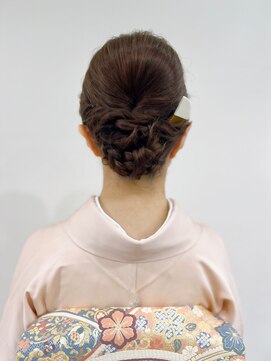 ジラ ヘアアンドメイク(girra HAIR&MAKE) 訪問着着付けヘアセット