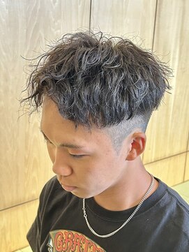 ニアウ 伊勢崎連取店(Niau) 波巻きスパイラルパーマツイストスパイラルパーマシャドウパーマ