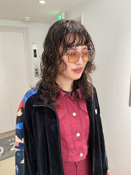 エイゾー 銀座(EIZO) ミディアムウルフパーマ/くるくるパーマ