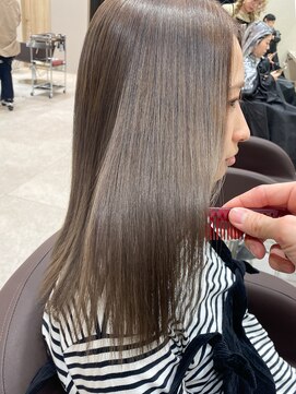 シュク 高円寺(SYUK) SYUK kazu 【高円寺 顔まわりカット 髪質改善 ハイライト 】