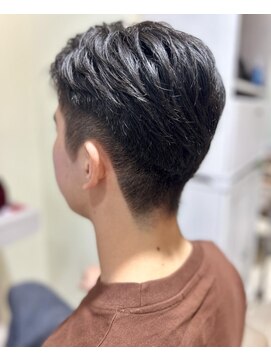 ヴィサージュファイン(VISAGE fine) 清潔感抜群! / メンズ刈り上げ