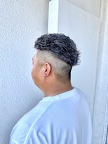 ギルマ(Girma)&nbsp;極道パーマ×ホワイトメッシュ