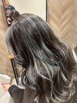アース いわき店(HAIR&MAKE EARTH)&nbsp;シルバーグレージュインナー×韓国レイヤーロング