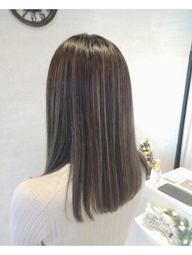 サード プレイス(Third Place) ハイライトカラー！