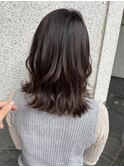 アクセントでバイオレット!ナチュラルな艶カラー