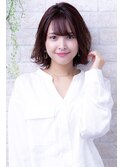 外ハネミニウルフくびれヘアインナーカラーダークアッシュ濡れ髪