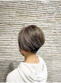 小顔ショートボブ透明感ブリーチなしシルバーアッシュグレージュ