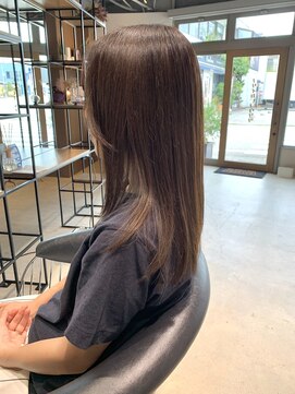 ユリイカビヨウシツ ストレートロング