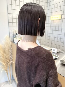 ホロ(hollo) 切りっぱなし_タッセルボブ_ミニボブ