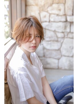 カライングドゥ(ing deux) 【＋～ing deux 】センターパートのエアリーユル【隨原 麻由】