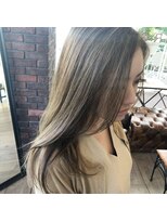 ヴィコロ(vicolo) 透明感欲しい方のハイライト&イルミナカラー