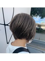 ラダ(Lada)&nbsp;ショートボブ×骨格矯正×アッシュベージュ