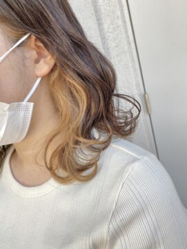 カプア 仙台駅前店(Kapua) インナーカラー/ハニーミルクティー/鎖骨ミディアム/10代20代