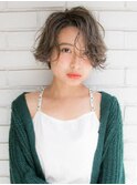 パーマ風　無造作ショート