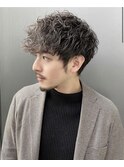 萱原大幹　波巻きパーマ/眉毛/短髪/メンズカットM