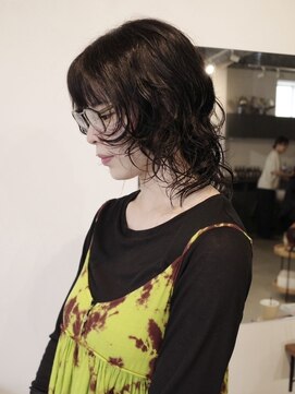 ヨー(Yoh-) 【ウルフパーマ/中里千尋】ウルフ/ハッシュウルフ/ゆるパーマ