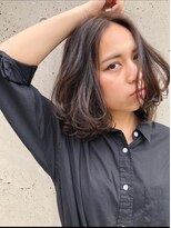 オーサム 下北沢(THE AWESUM)&nbsp;大人ミディ/レイヤーカット/ブラウンベージュ[下北沢/下北沢駅]