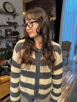 トレンチ(TRENCH)&nbsp;レイヤーカット ロング パーマ ブラウン