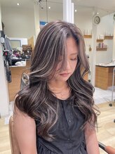 ヘアーズ アンテナプラス(hair's AnteNna+) レイヤーカット×ハイライト◎