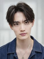 レガシー(REGASEA) ボリュームを抑えてカッコよく!ナチュラルコンマフェザー