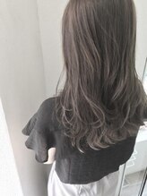 ≪今話題！イルミナカラー≫「ただ染める」ではなく、色素を改善していけるヘアカラーをご提案。