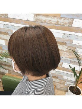 ハウオリ ヘアーワークス(Hauoli hair works) 収まりツヤツヤトリートメント