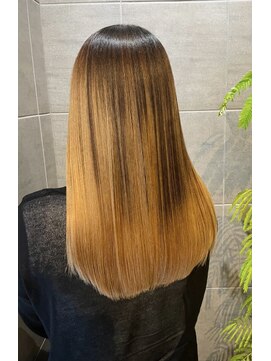 ナナナ パレナ 宝塚店(nanana parena) ハイトーンでも柔らか縮毛矯正♪自然で柔らかな指通りへ