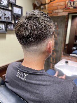 ヒロギンザ 八重洲店(HIRO GINZA) クロップフェードカット